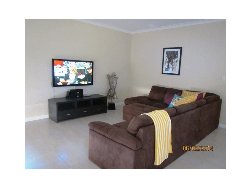 6 Chatham Way, Harrisdale WA 6112