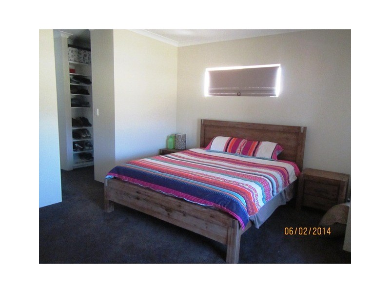 6 Chatham Way, Harrisdale WA 6112