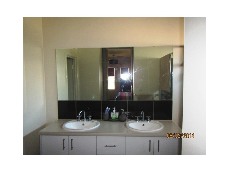 6 Chatham Way, Harrisdale WA 6112