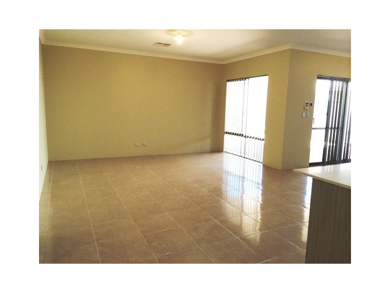 11 Trusty Way, Piara Waters WA 6112