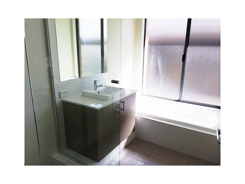 11 Trusty Way, Piara Waters WA 6112