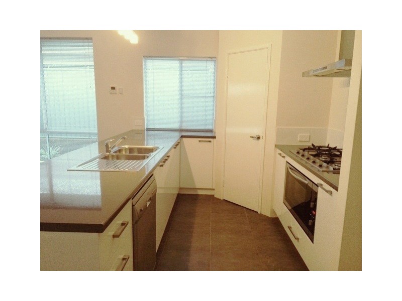 18 Mirima Way, Wandi WA 6167