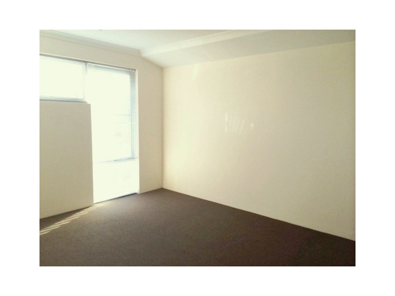 18 Mirima Way, Wandi WA 6167