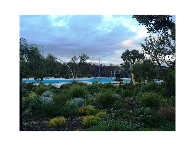 18 Mirima Way, Wandi WA 6167