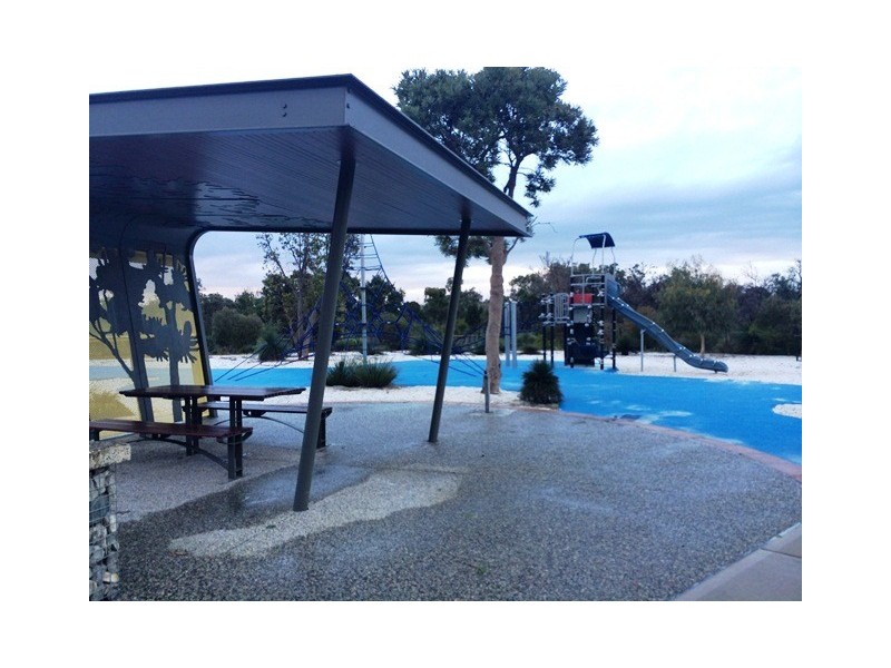 18 Mirima Way, Wandi WA 6167