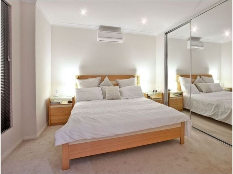 7/18 Deanmore Bend, Hammond Park WA 6164