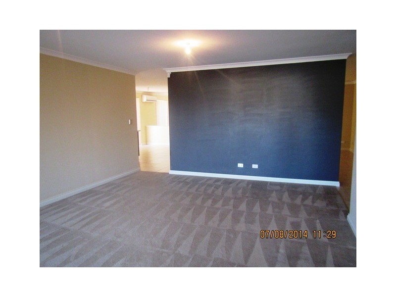 30 Leichhardt Crossing, Hammond Park WA 6164