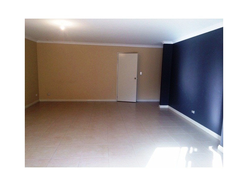 30 Leichhardt Crossing, Hammond Park WA 6164