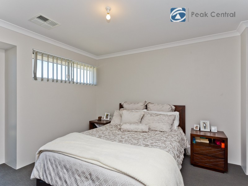 91 Litchfield Circle, Wandi WA 6167