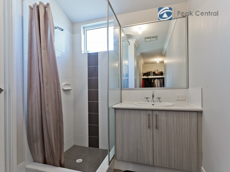 91 Litchfield Circle, Wandi WA 6167