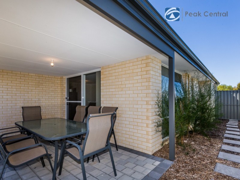 91 Litchfield Circle, Wandi WA 6167