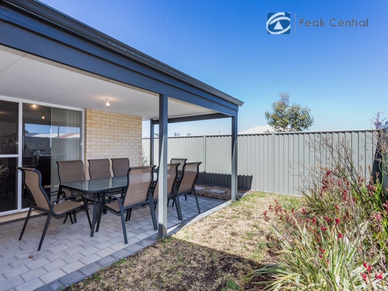 91 Litchfield Circle, Wandi WA 6167