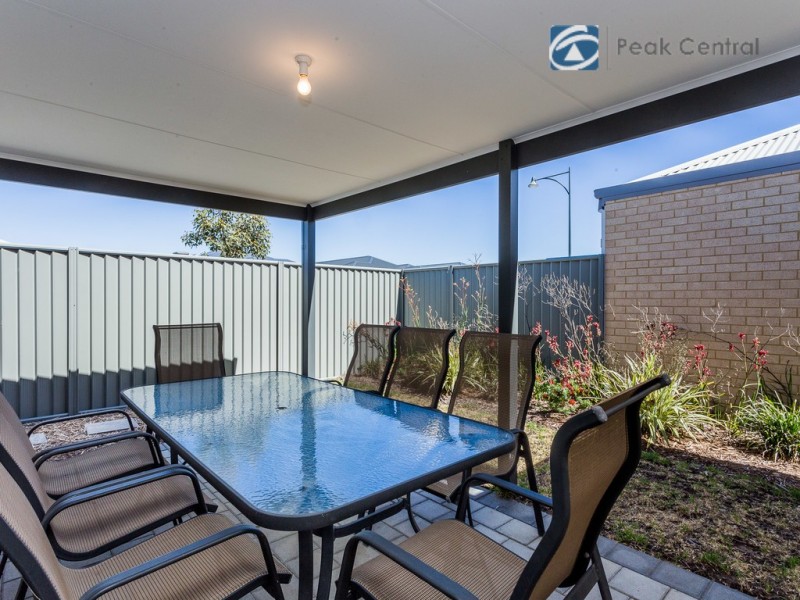 91 Litchfield Circle, Wandi WA 6167