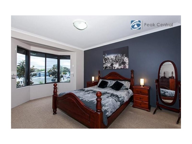 31 Windchime Tce, Atwell WA 6164