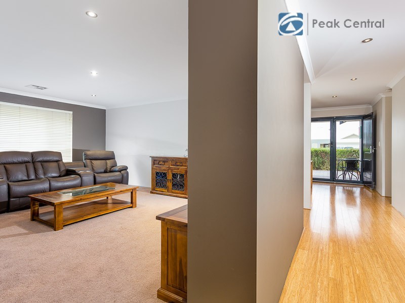 7 Cape Le Grand Ave, Aubin Grove WA 6164