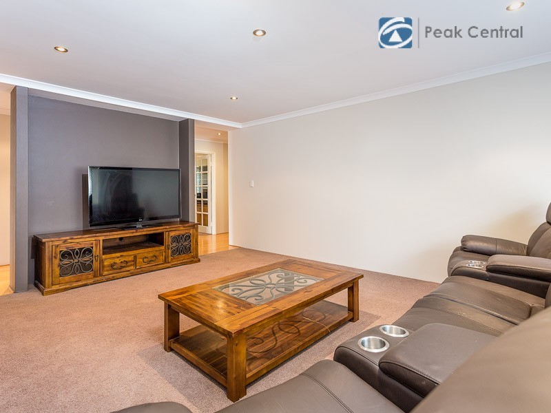 7 Cape Le Grand Ave, Aubin Grove WA 6164