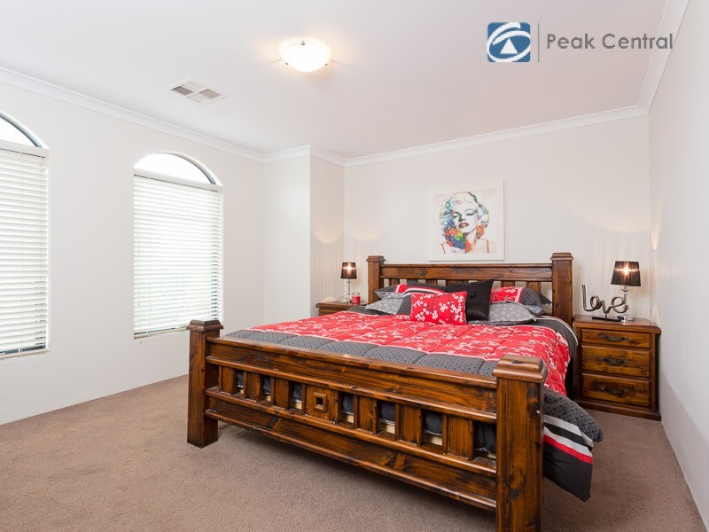 7 Cape Le Grand Ave, Aubin Grove WA 6164