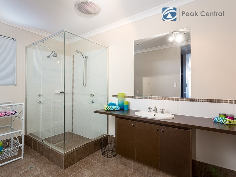 7 Cape Le Grand Ave, Aubin Grove WA 6164