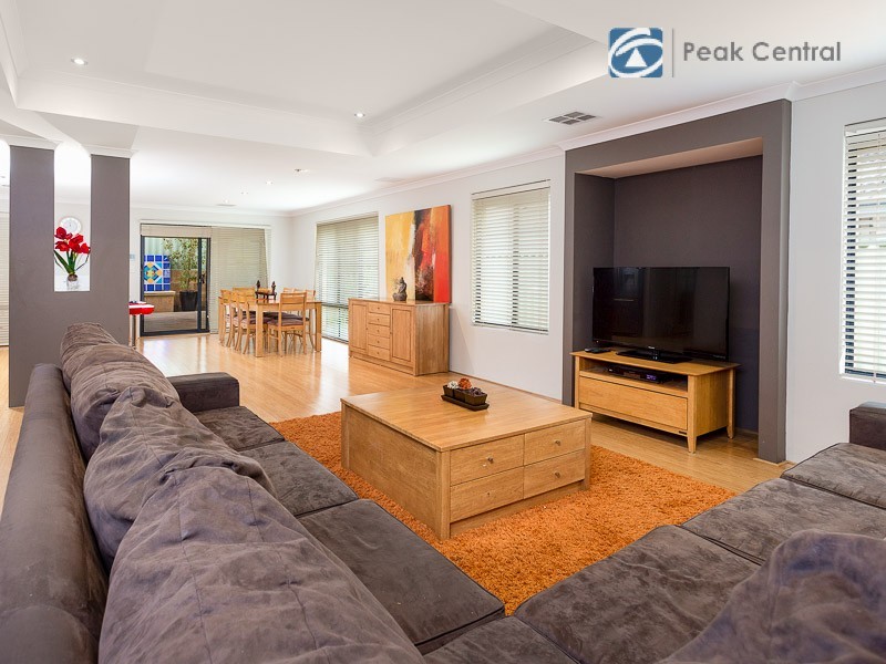 7 Cape Le Grand Ave, Aubin Grove WA 6164