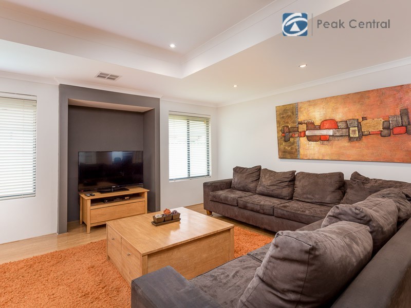 7 Cape Le Grand Ave, Aubin Grove WA 6164