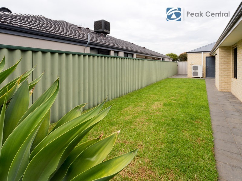 7 Cape Le Grand Ave, Aubin Grove WA 6164