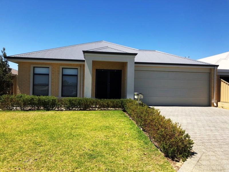 14 McIntosh Street, Hammond Park WA 6164