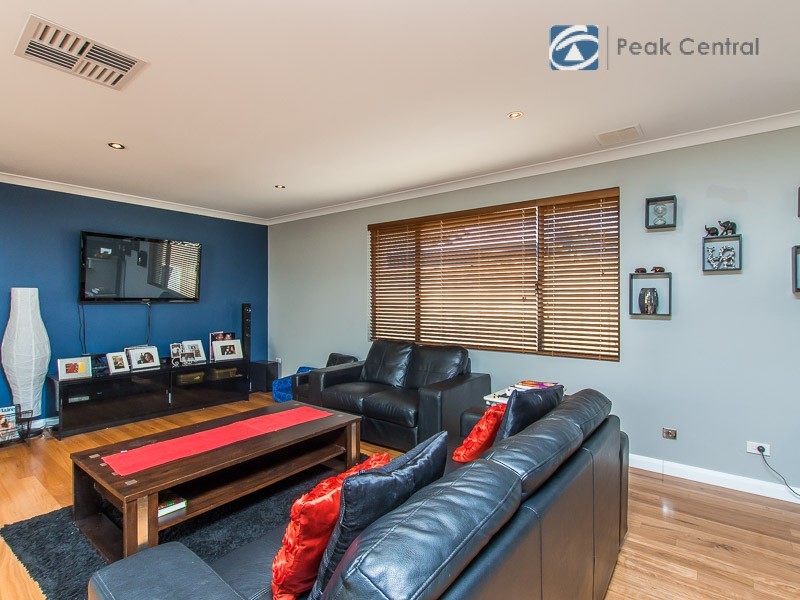 11 Monarch Gate, Success WA 6164