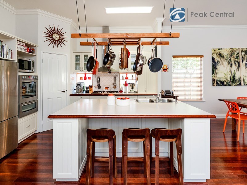 13 Clements Road, Booragoon WA 6154