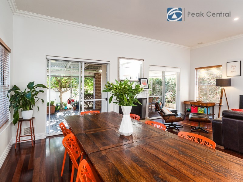 13 Clements Road, Booragoon WA 6154