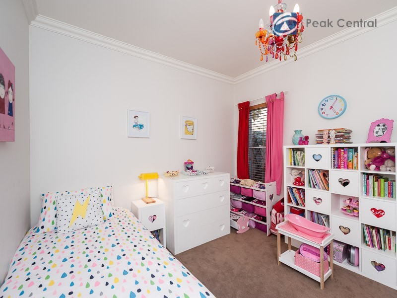 13 Clements Road, Booragoon WA 6154