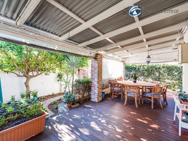 13 Clements Road, Booragoon WA 6154