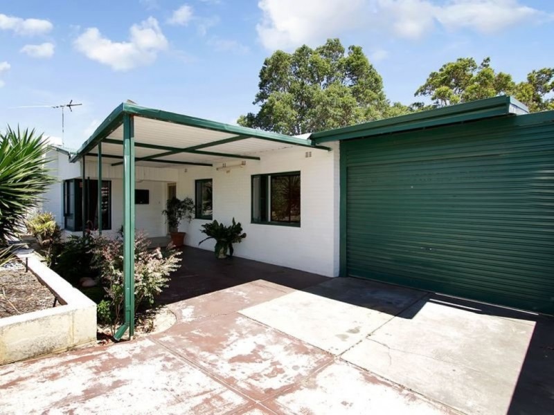 142 Cordelia Ave, Coolbellup WA 6163
