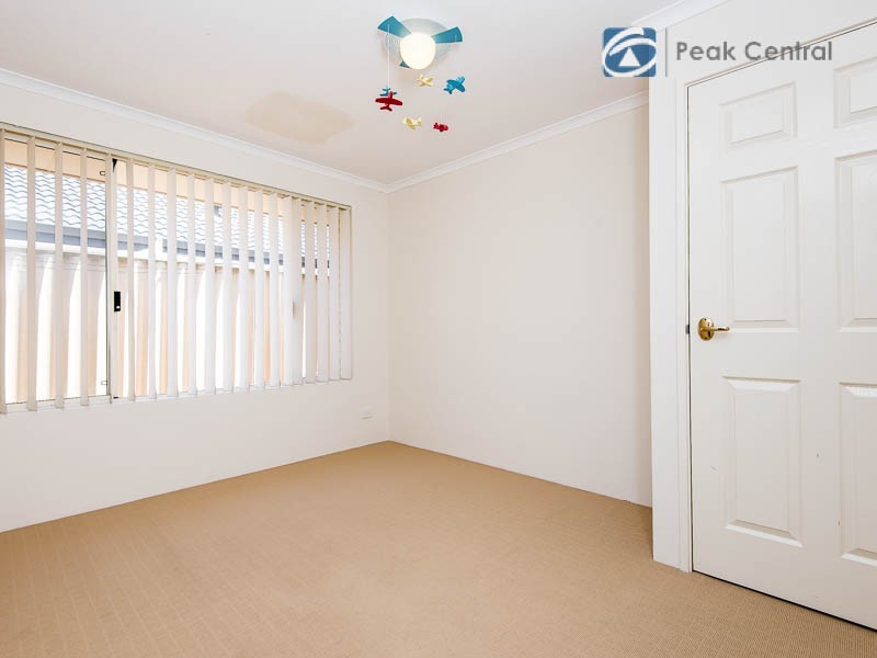 73 Aurora Drive, Atwell WA 6164