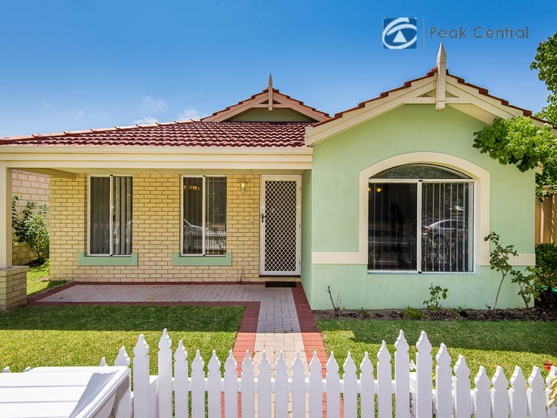 73 Aurora Drive, Atwell WA 6164