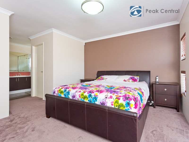 35 Frankenia Turn, Success WA 6164