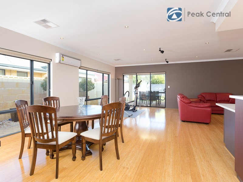 35 Frankenia Turn, Success WA 6164