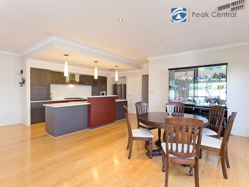 35 Frankenia Turn, Success WA 6164