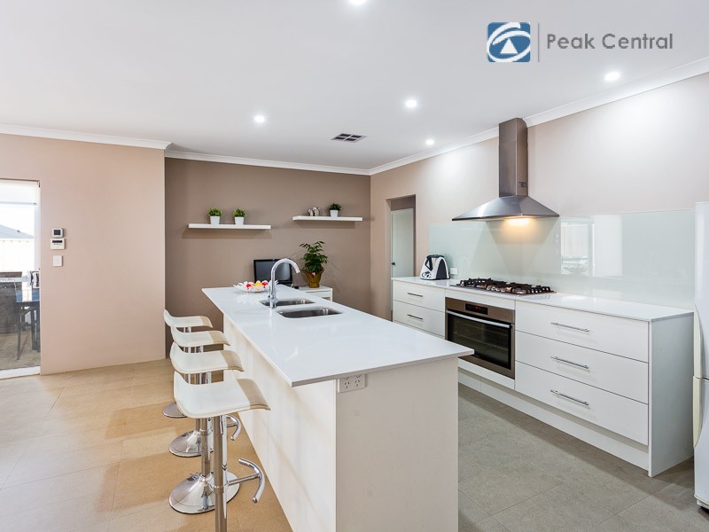 21 Pinelle Pwy, Aubin Grove WA 6164