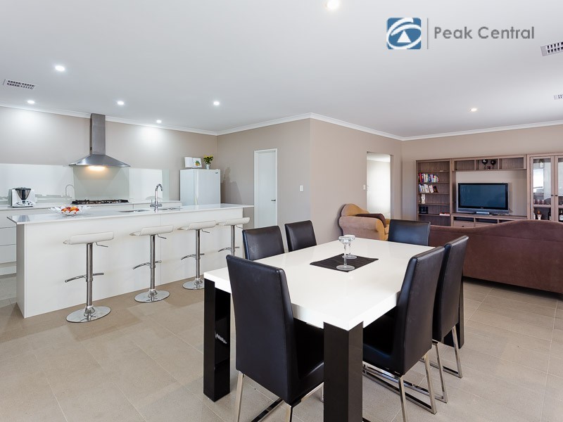 21 Pinelle Pwy, Aubin Grove WA 6164