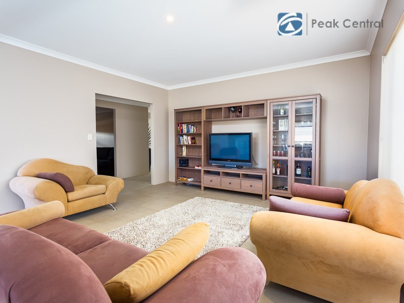 21 Pinelle Pwy, Aubin Grove WA 6164