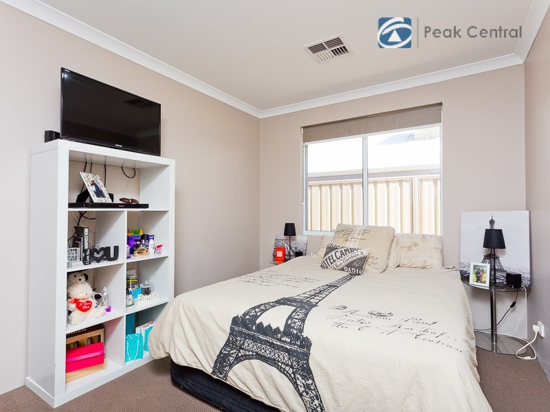 21 Pinelle Pwy, Aubin Grove WA 6164