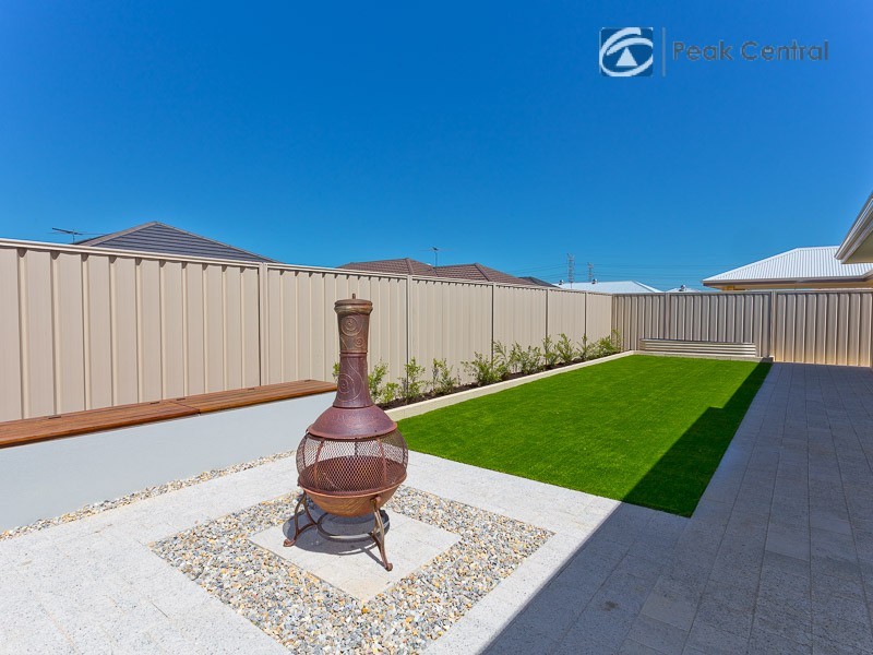 21 Pinelle Pwy, Aubin Grove WA 6164