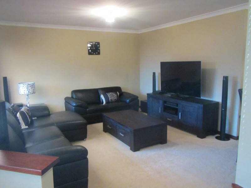 4 Moroso Pass, Success WA 6164