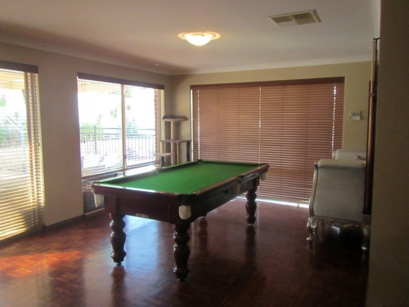 4 Moroso Pass, Success WA 6164