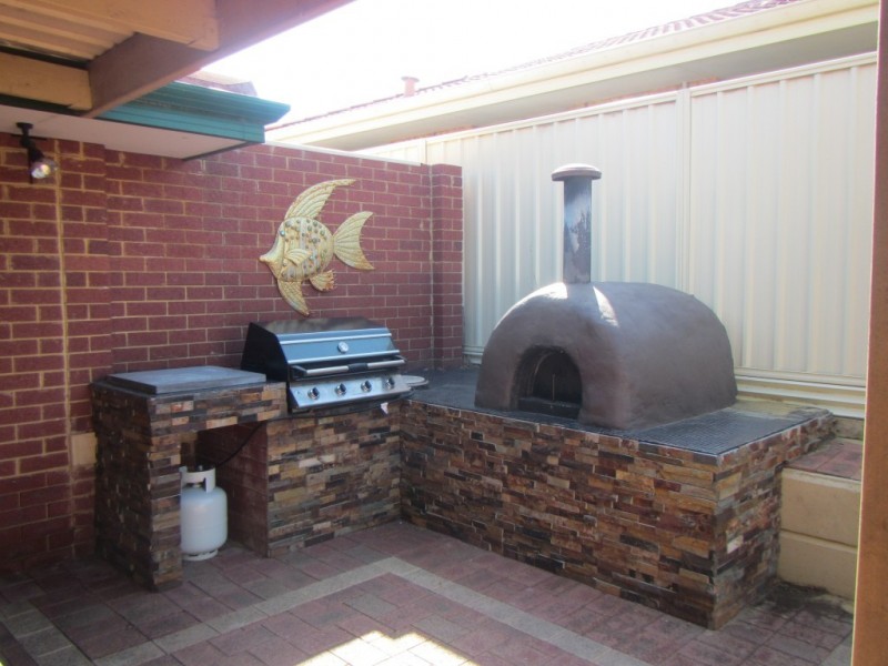 4 Moroso Pass, Success WA 6164