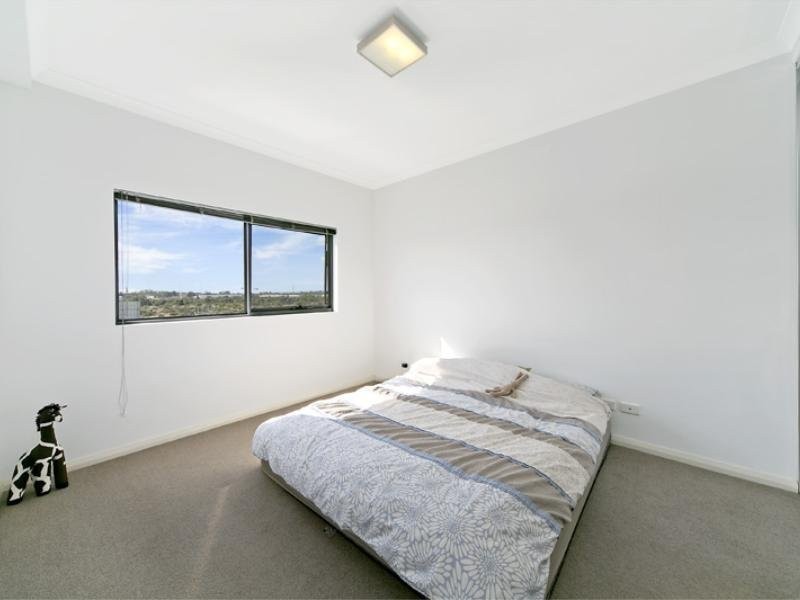33 /23 Junction Blvd, Cockburn Central WA 6164