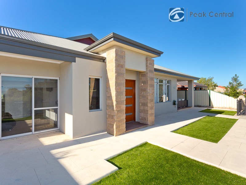 3 Sheffield Bend, Success WA 6164