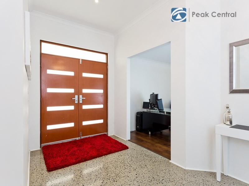 3 Sheffield Bend, Success WA 6164
