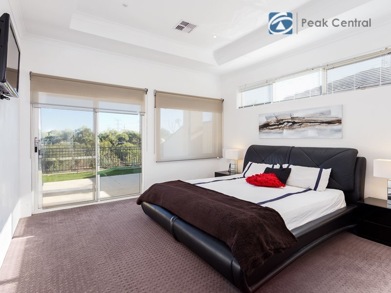 3 Sheffield Bend, Success WA 6164