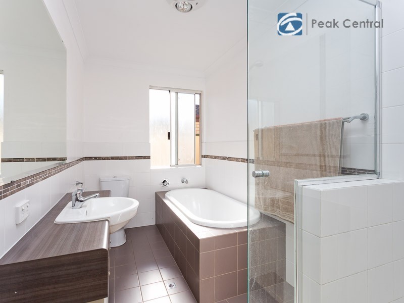 3 Sheffield Bend, Success WA 6164